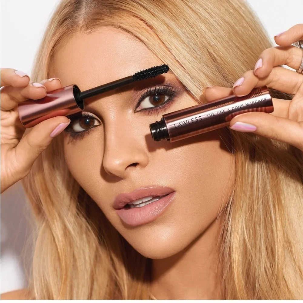 🌿 LAWLESS The One & Done Volumizing Mascara